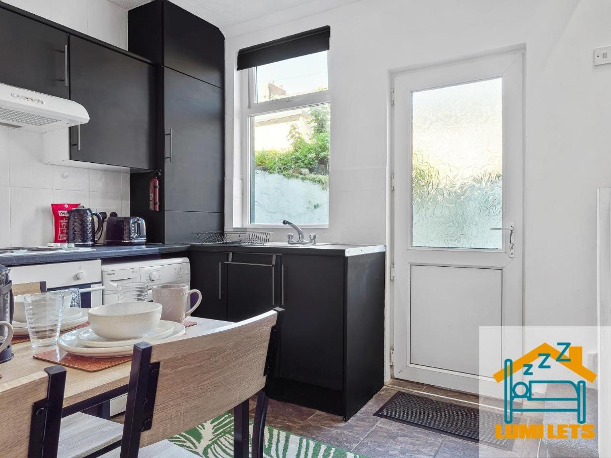 2Br Home In Barrow-In-Furness Sleeps 8 Close To Bae Systems, Hospital, Lakes エクステリア 写真